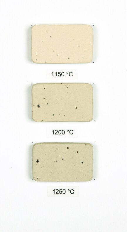 Stengodslera med prickar och chamotte - 1000-1280�C - vid frost se FAQ