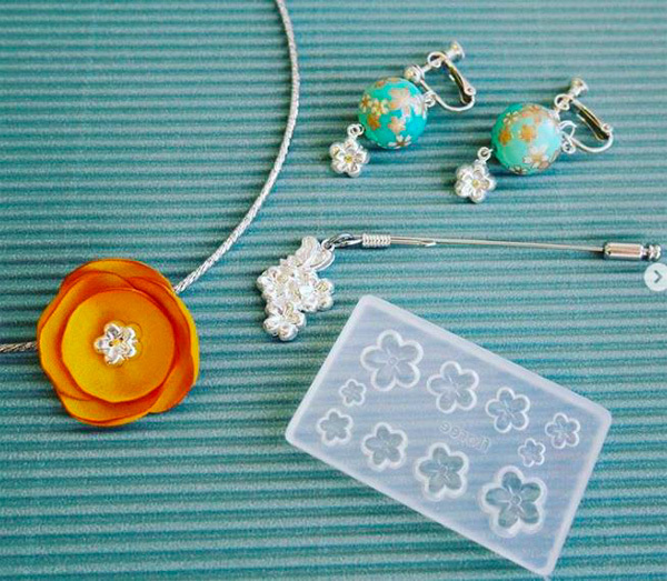 Silikonform - Sm� blommor